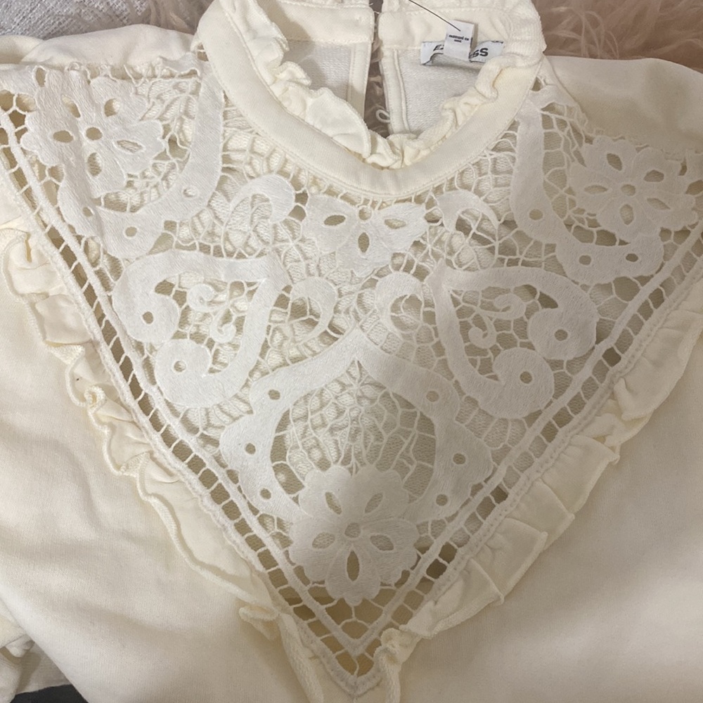 Express - Picture 3 of 3